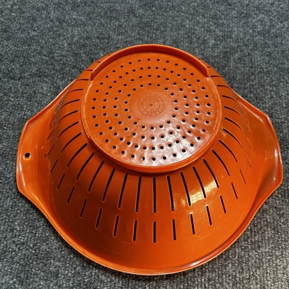 Rubbermaid vtg 1970